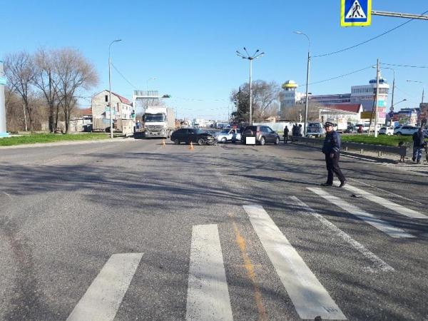 Две автоледи пострадали в аварии на трассе «Кавказ» в Невинномысске